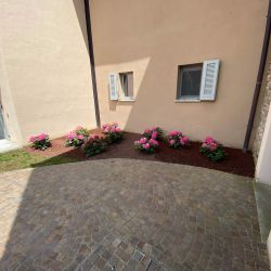 Realizzazione aiuole Realizzazione aiuole
