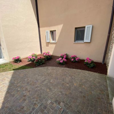 Realizzazione aiuole Realizzazione aiuole